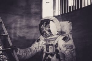 Siapa Saja Manusia yang Pernah Mengunjungi Luar Angkasa?