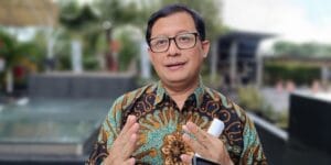 Jejak Harta Triliunan Eks Presiden Dibongkar, Ubedilah Badrun Serahkan Bukti ke KPK dan Kortas Tipikor