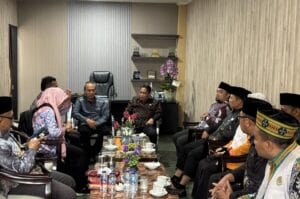 Kunjungan Kanwil Kemenhaj Bali ke Jatim Perkuat Koordinasi Layanan Jemaah di Embarkasi Surabaya