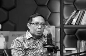 PANAS! Hasan Nasbi Bongkar Sosok ‘Londo Ireng’ yang Disentil Presiden Hingga Strategi Rahasia Dongkrak Approval Rating MBG