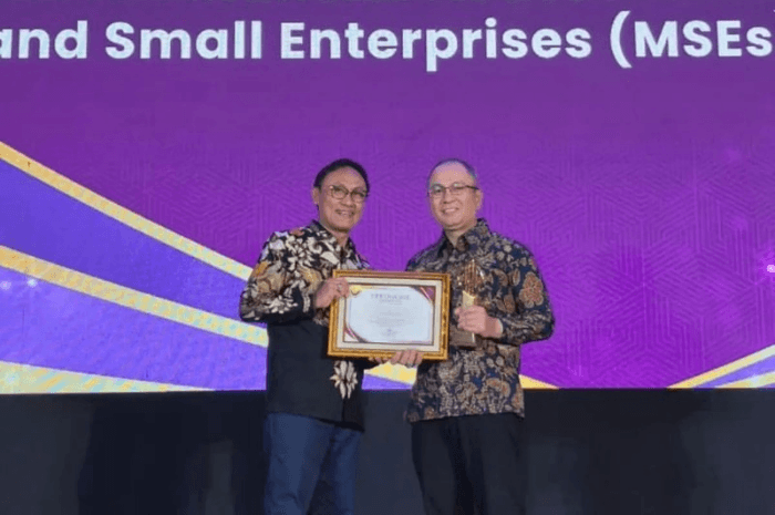 BRI menerima Indonesia Halal Awards 2026 atas pendampingan sertifikasi halal UMKM