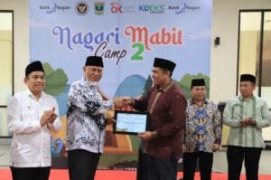 Kemenhaj Sumbar Terima Penghargaan Usai Dukung Edukasi Haji 180 Pelajar