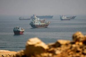 Iran dan Oman Tunda Perundingan, Serangan Kapal Guncang Selat Hormuz