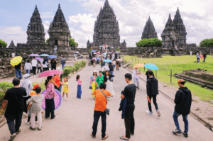 Hari Pelanggan Nasional 2026, IDM Bawa Inovasi Interaktif ke Empat Taman Wisata