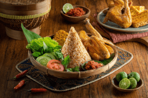 Nasi Tutug Oncom, Warisan Kuliner Rakyat Sunda Sejak 1940