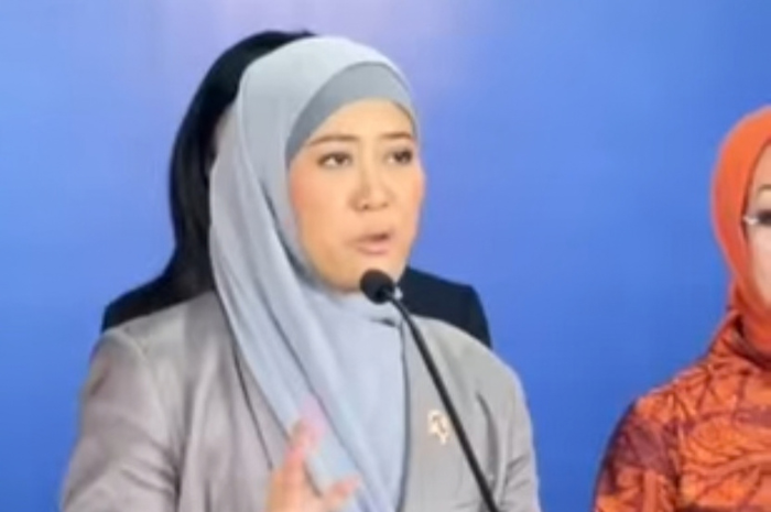 Menteri Komunikasi dan Digital Meutya Hafid menyampaikan evaluasi penerapan PP Tunas