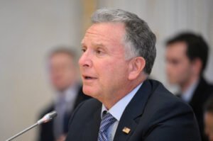Hubungan AS-Ukraina Tertekan, Isu Intelijen dan Starlink Jadi Sorotan