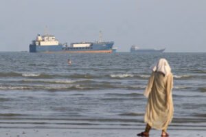 Iran Ubah Taktik Serangan terhadap Kapal di Selat Hormuz