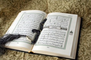 Hikmah Al-Qur’an Diturunkan dalam Bahasa Arab yang Jelas